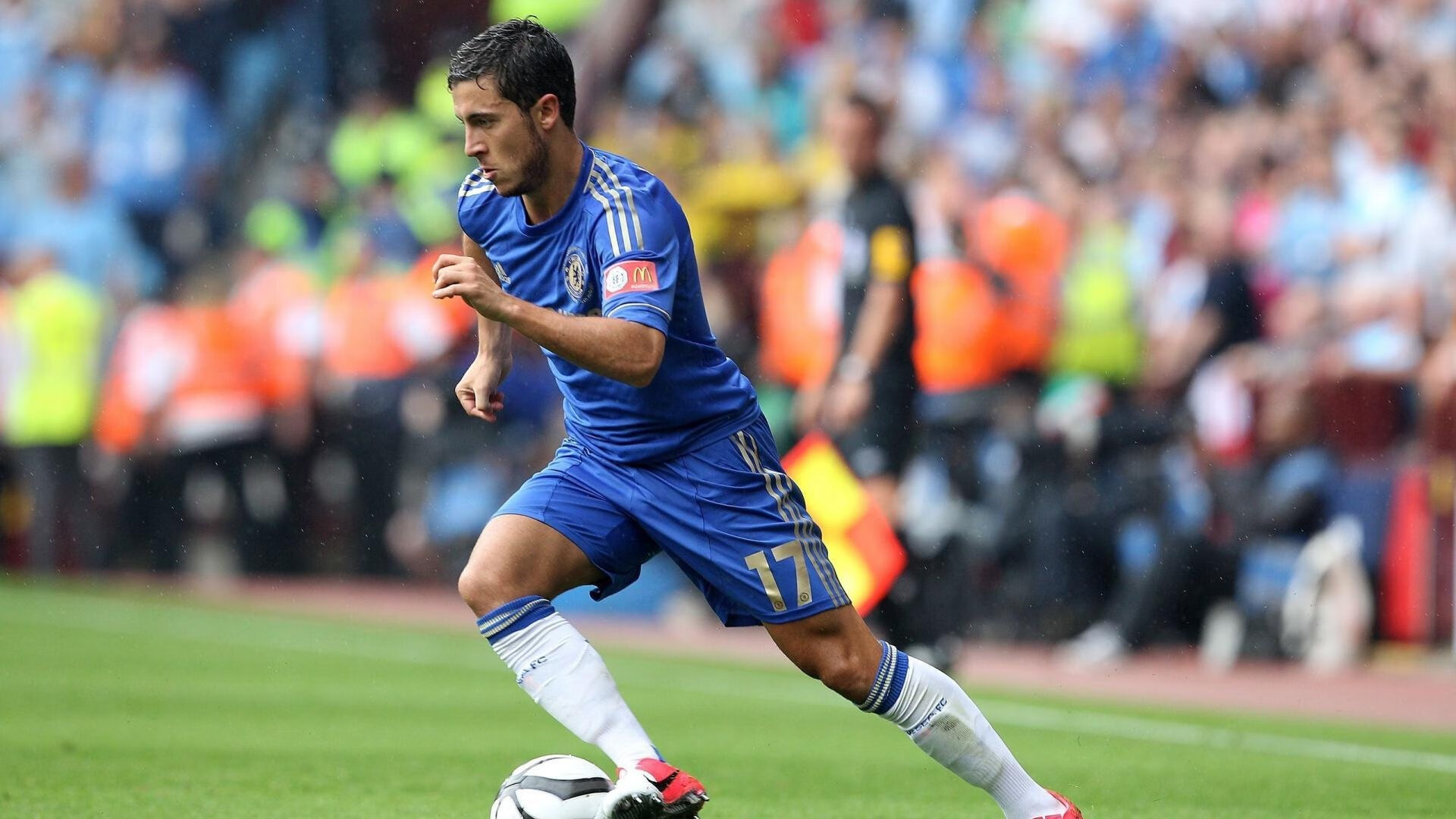 九游体验-马赛球员德佩因表现出色被球迷称赞，马德里赛