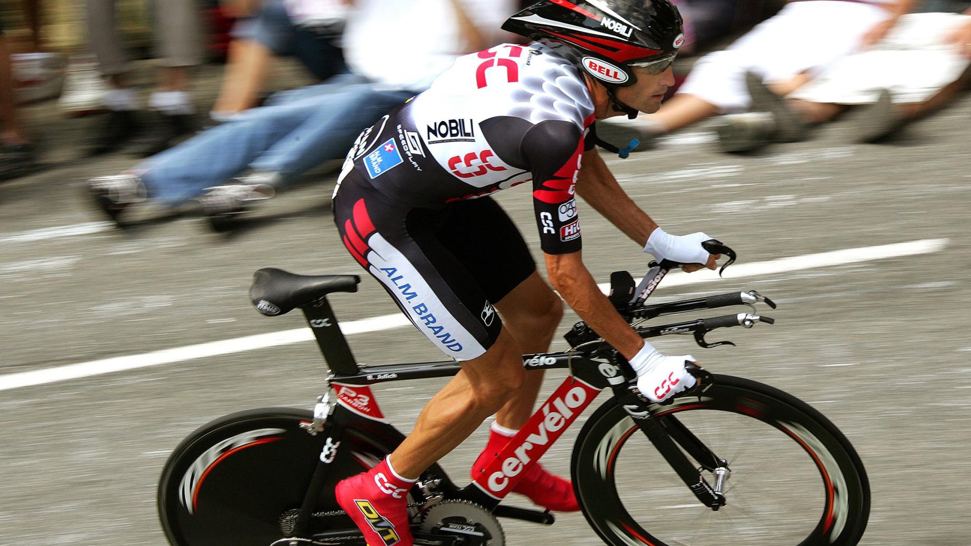 德甲极限比赛：高强度攻防的巅峰展现，德甲经典比赛